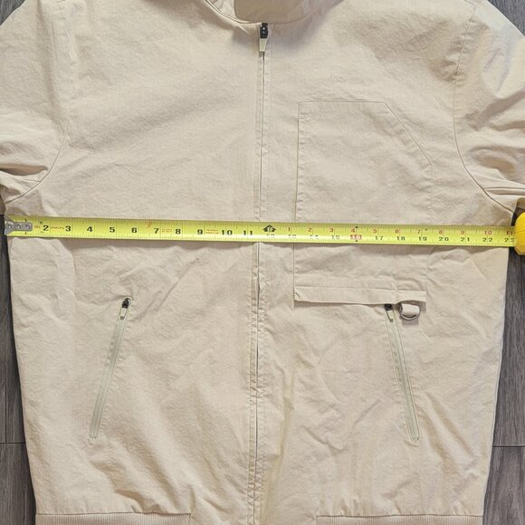 Oakley mens lightweight beige jacket XL 1 owner, worn couple of times - Picture 3 of 7